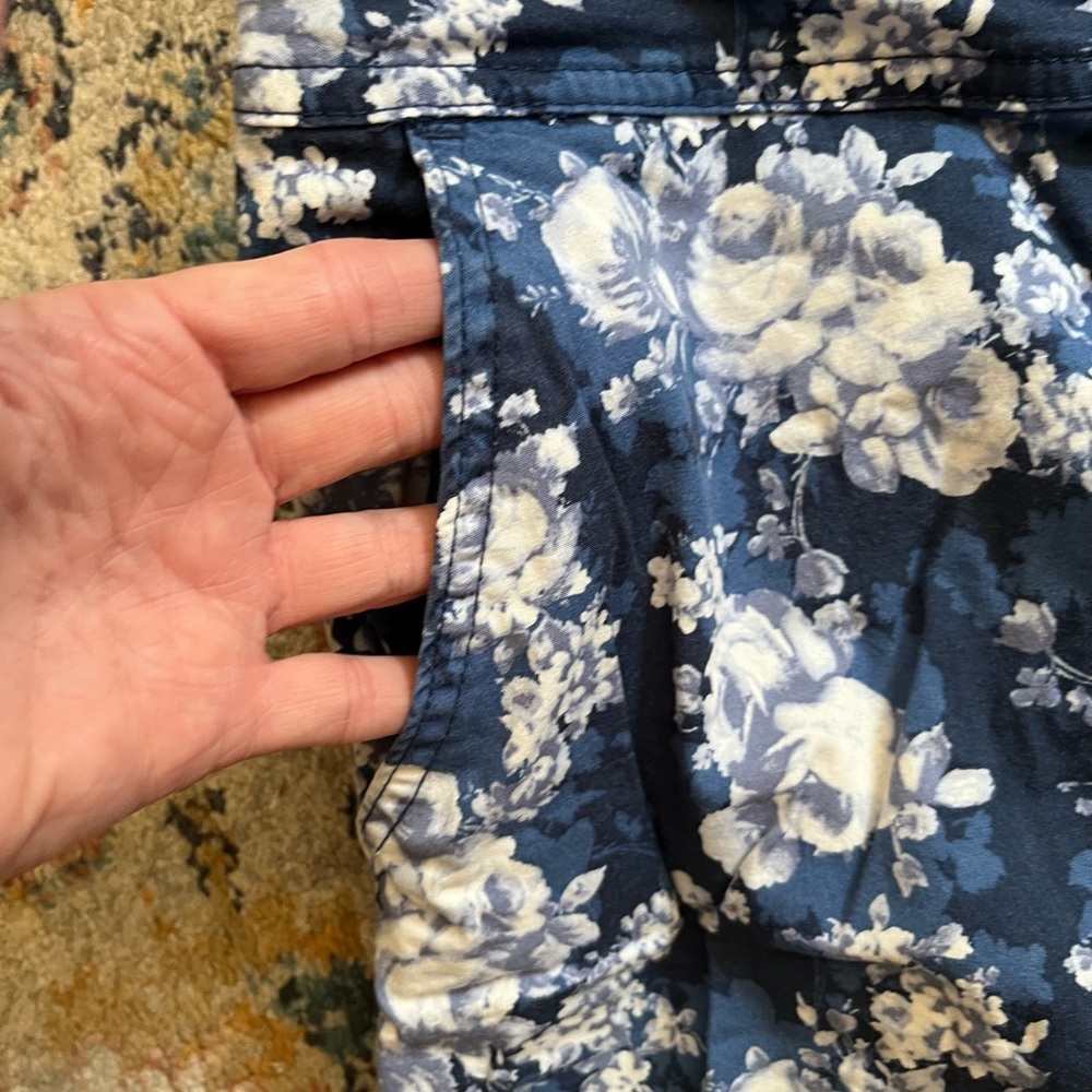 Karen Scott Skort Bundle! 1 Floral Skort & 1 Polka Dot Short, size 16 - Picture 4 of 8